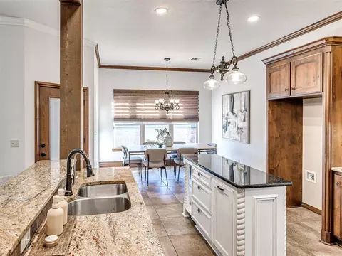 Kitchen - 1433 Bay Bridge Ct, Edmond, OK 73034 photo 4 of 4
