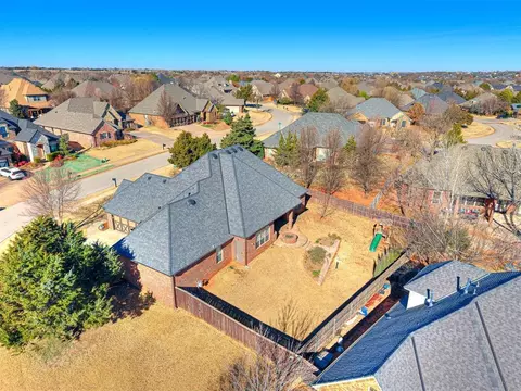 View/Area - 1433 Bay Bridge Ct, Edmond, OK 73034 photo 4 of 4