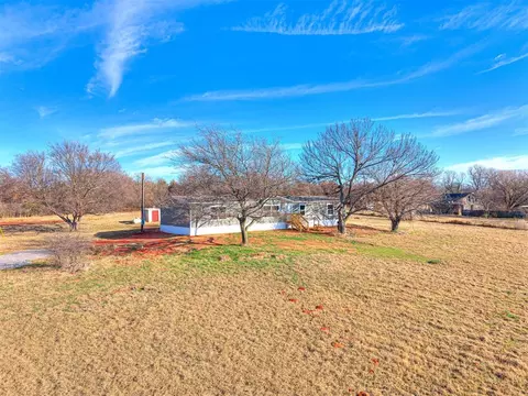 10621 208th St, Blanchard, OK 73010