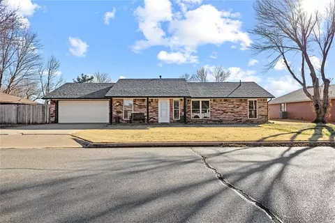 1312 Quail Ave, Weatherford, OK 73096