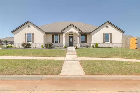 2313 E Kellan Court Ter, Mustang, OK 73064