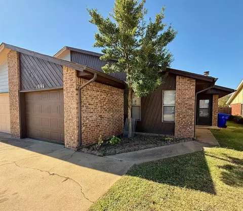 1806 SE 23rd St, Norman, OK 73071