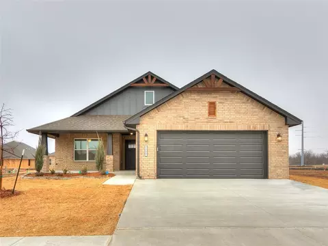 7717 Three Woods Ln, Yukon, OK 73099