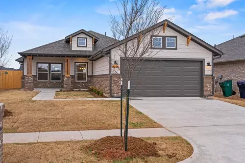 3305 Piney River Dr, Yukon, OK 73099