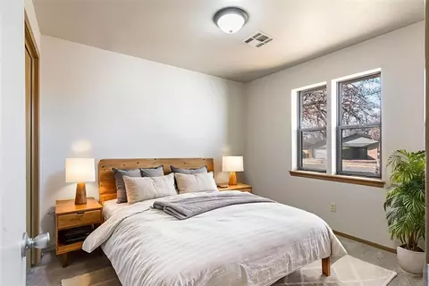 Bedroom - 809 Rye Rd, Norman, OK 73072 photo 3 of 3