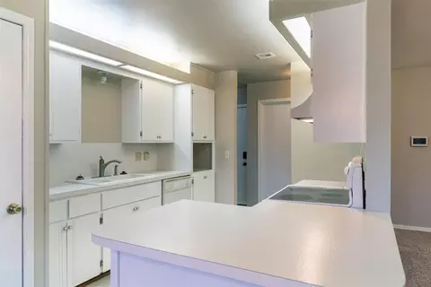 Kitchen - 809 Rye Rd, Norman, OK 73072 photo 1 of 4