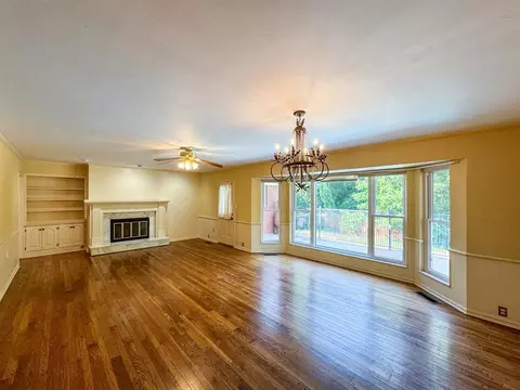 Living - 1218 Benson Dr, Norman, OK 73071 photo 2 of 11