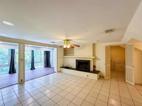 Living - 1218 Benson Dr, Norman, OK 73071 photo 8 of 11