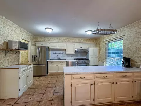 Kitchen - 1218 Benson Dr, Norman, OK 73071 photo 1 of 6