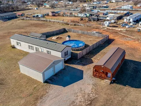 10088 351st St, Blanchard, OK 73010