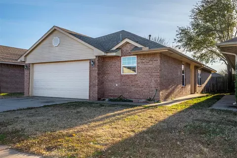 810 Beaumont Sq, Norman, OK 73071