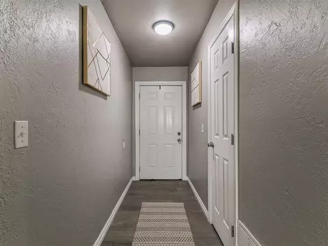 Entry Way - 912 Eufaula St, Norman, OK 73071 photo 1 of 2