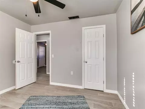 Bedroom - 912 Eufaula St, Norman, OK 73071 photo 7 of 7