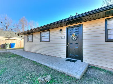Exterior - 912 Eufaula St, Norman, OK 73071 photo 2 of 5