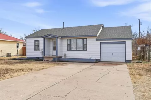 Other - 1016 E Pecan St, Altus, OK 73521 photo 1 of 10