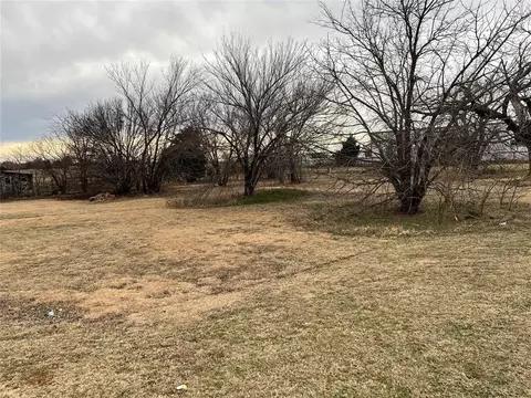 0 NE 27th St, Moore, OK 73160