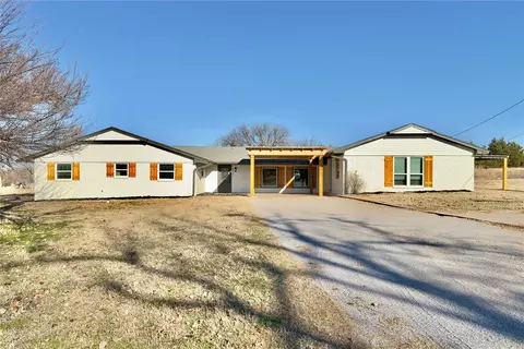 511 Highland Hills Dr, Edmond, OK 73034