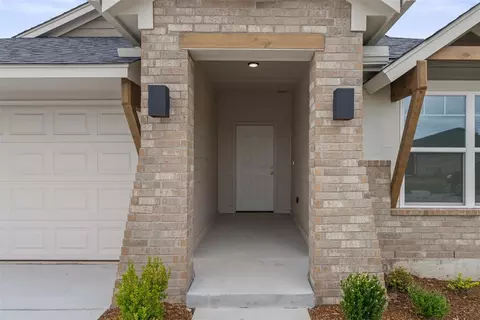 Other - 15801 Nighthawk Dr, Moore, OK 73170 photo 1 of 7