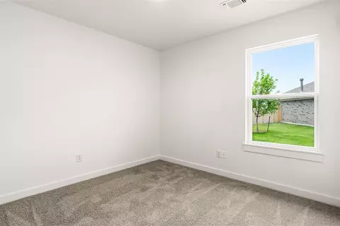 Bedroom - 15801 Nighthawk Dr, Moore, OK 73170 photo 3 of 6