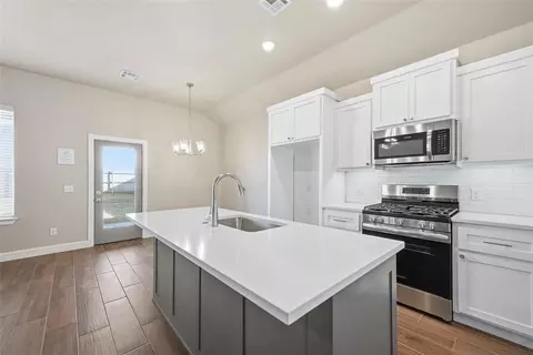 Kitchen - 1300 Colonial Ave, Tuttle, OK 73089 photo 1 of 4