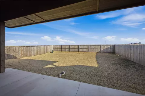 Exterior - 1300 Colonial Ave, Tuttle, OK 73089 photo 2 of 6