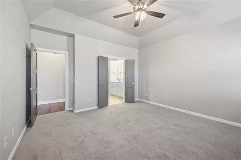 Bedroom - 1300 Colonial Ave, Tuttle, OK 73089 photo 3 of 8