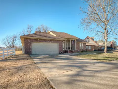 10421 Harvest Hills Rd, Oklahoma City, OK 73162