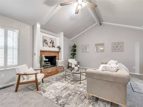 Living - 700 E 35th St, Edmond, OK 73013 photo 1 of 4