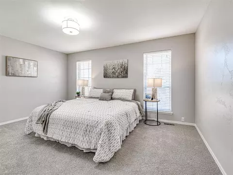 Bedroom - 700 E 35th St, Edmond, OK 73013 photo 6 of 6