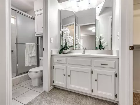Bath - 700 E 35th St, Edmond, OK 73013 photo 1 of 5