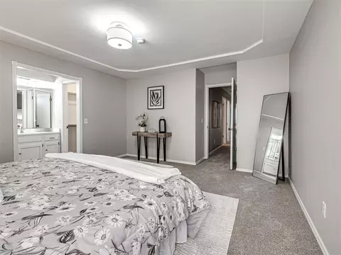 Bedroom - 700 E 35th St, Edmond, OK 73013 photo 3 of 6