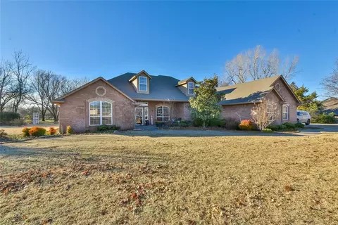 301 W Ponderosa Dr, Tuttle, OK 73089
