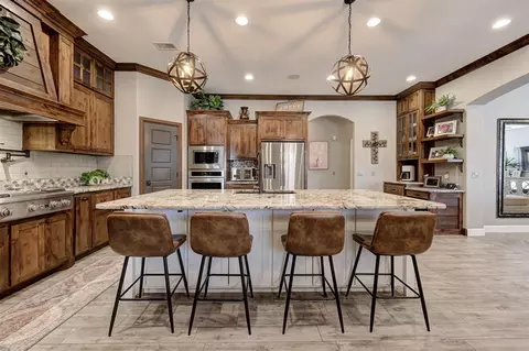 Kitchen - 2017 Providence Dr, Norman, OK 73071 photo 2 of 5