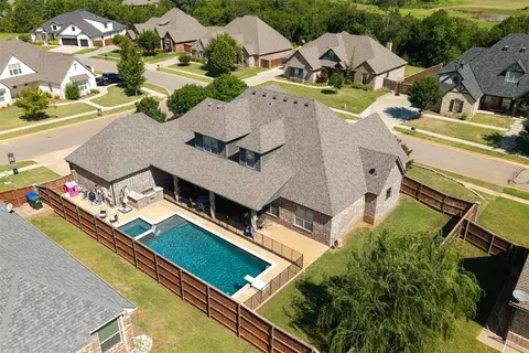 View/Area - 2017 Providence Dr, Norman, OK 73071 photo 5 of 5
