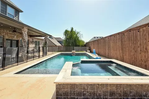 Exterior - 2017 Providence Dr, Norman, OK 73071 photo 4 of 5