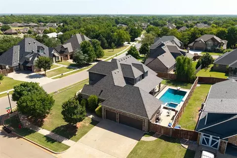 View/Area - 2017 Providence Dr, Norman, OK 73071 photo 2 of 5