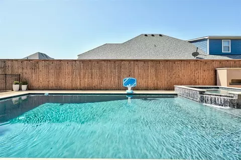 Exterior - 2017 Providence Dr, Norman, OK 73071 photo 3 of 5
