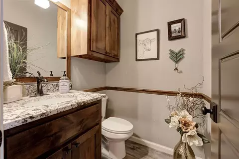 Bath - 2017 Providence Dr, Norman, OK 73071 photo 5 of 6