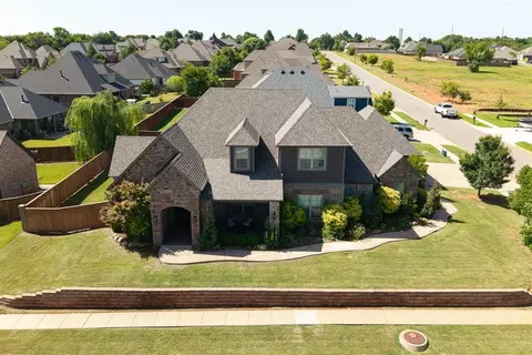 View/Area - 2017 Providence Dr, Norman, OK 73071 photo 1 of 5
