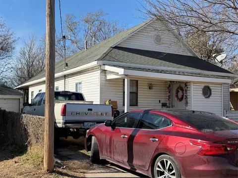 220 N Aydelotte Ave, Shawnee, OK 74801