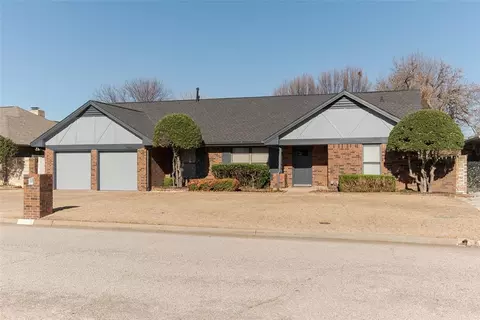 10033 Henderson Dr, Oklahoma City, OK 73139
