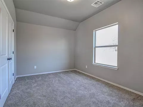 Bedroom - 15969 Pecan Rd, Mcloud, OK 74851 photo 4 of 5