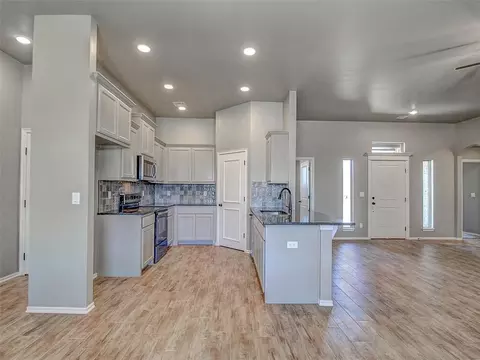 Kitchen - 15969 Pecan Rd, Mcloud, OK 74851 photo 1 of 1