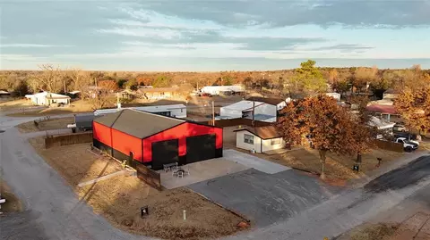 618 S Lynn St, Fort Cobb, OK 73038