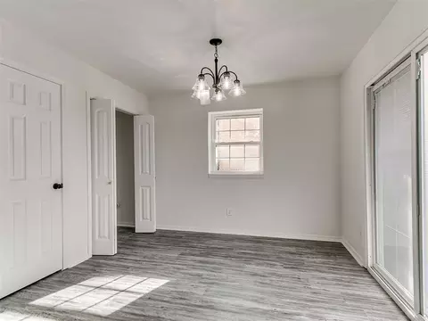 Dining - 407 Jarman Dr, Mcloud, OK 74851 photo 2 of 2