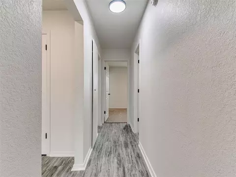 Entry Way - 407 Jarman Dr, Mcloud, OK 74851 photo 2 of 3