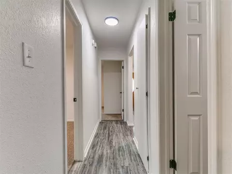Entry Way - 407 Jarman Dr, Mcloud, OK 74851 photo 3 of 3