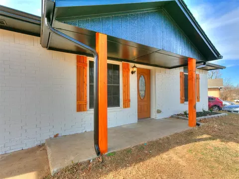 Exterior - 407 Jarman Dr, Mcloud, OK 74851 photo 2 of 3