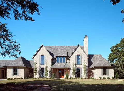 7032 James Creek Trl, Edmond, OK 73034
