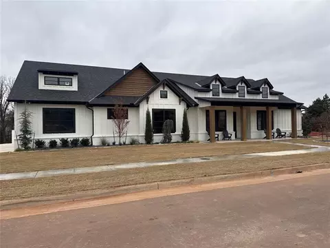 1125 Statehood St, Edmond, OK 73034